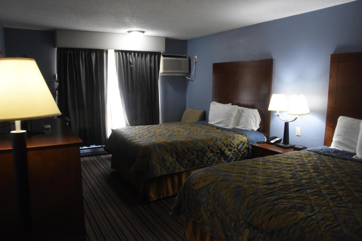 Timber Motel Clinton Extérieur photo
